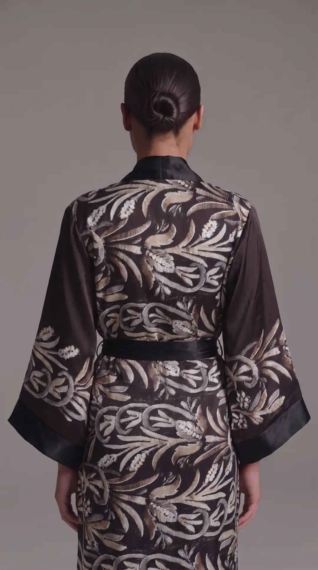 İpek Kaftan - Taç Desenli 