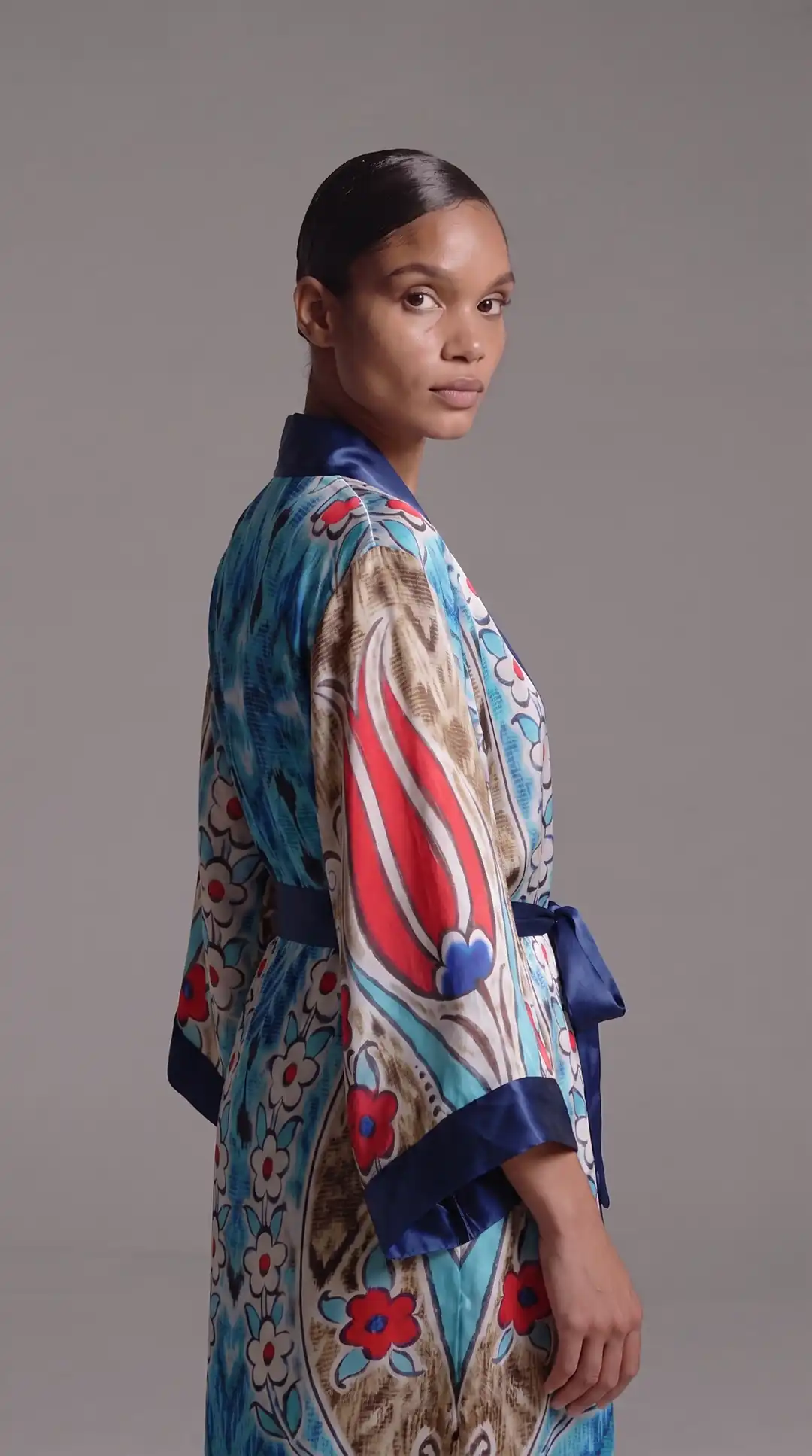 İpek Kaftan - Osmanlı Lale Desenli
