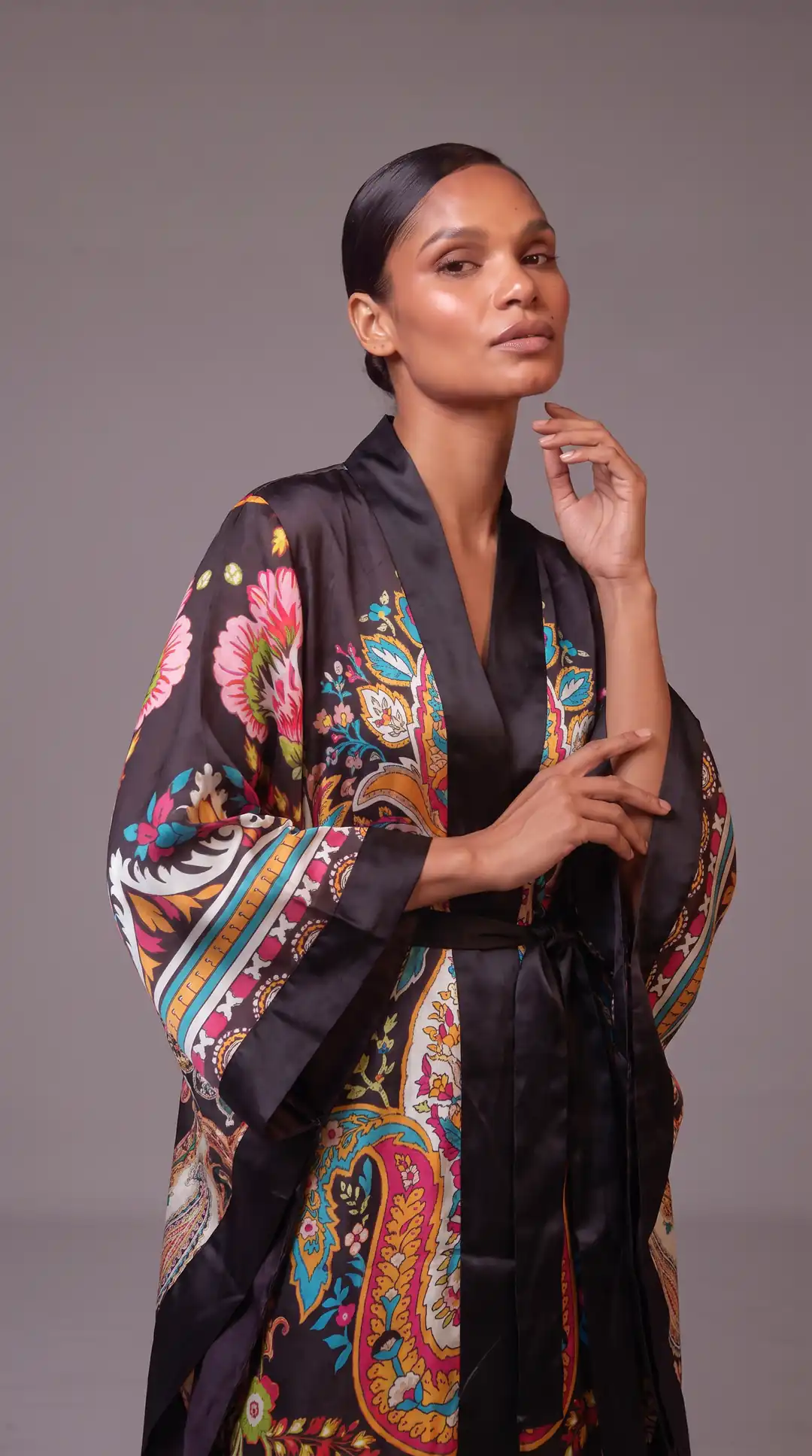 Ürün görseli: İpek Kaftan - Tropikal Desen