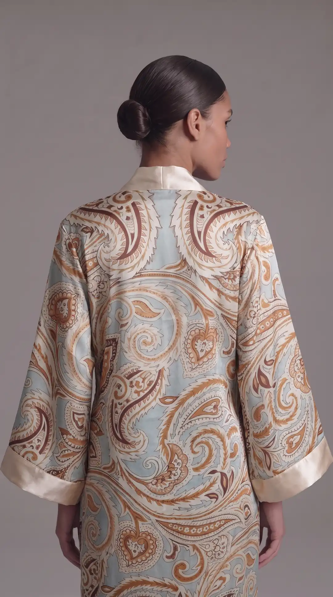 Ürün görseli: İpek Kaftan - Otantik Şal Desenli